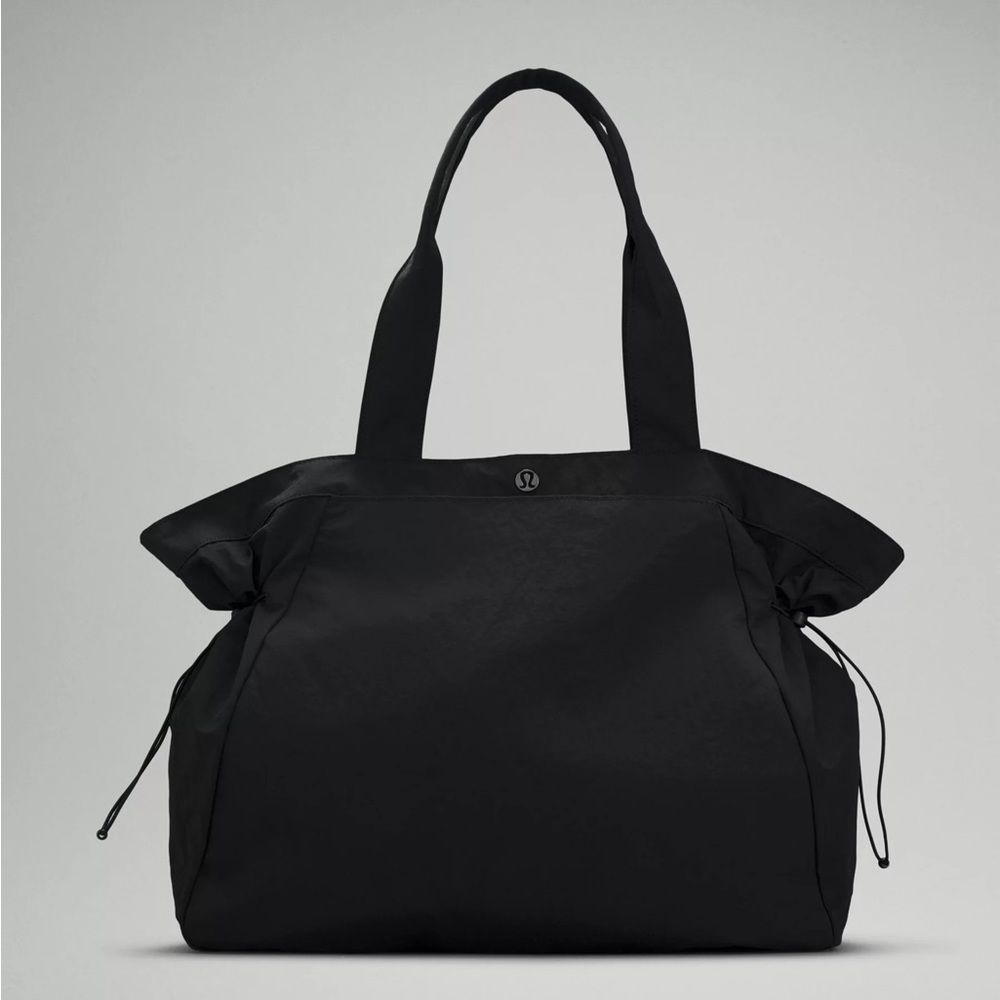 Lululemon Side Cinch Shopper’s Tote black